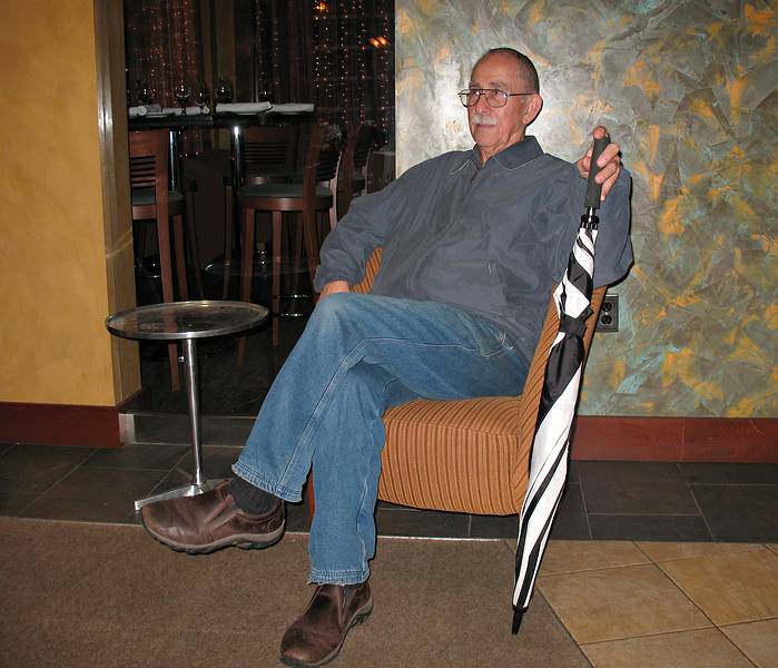 October 25, 2008 - Baltmore, Maryland.<br />At Brasserie Tatin.<br />Ronnie near the door waiting for the rest of us to put on our coats.