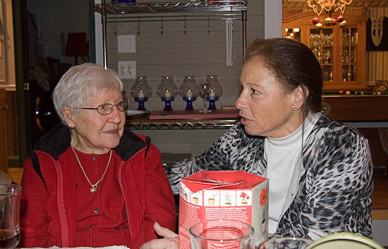 Dec. 25, 2008 - South Hampton, New Hampshire.<br />Marie and Kim.