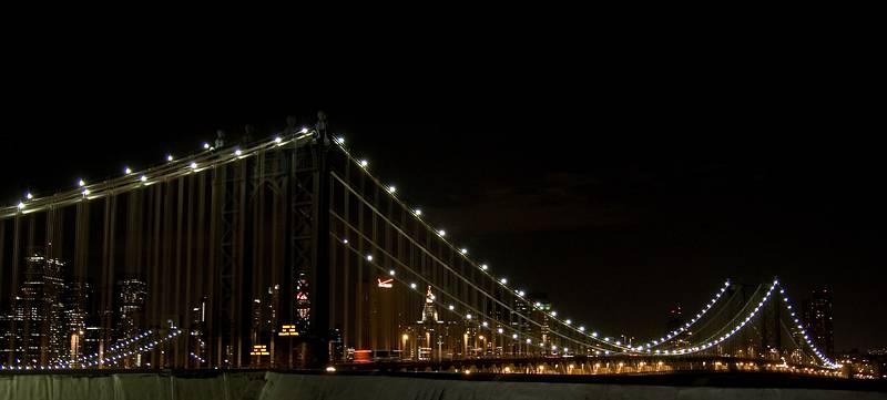 October 18, 2008 - Julian and Gisela's wedding, Brooklyn, New York.<br />Manhattan Bridge.