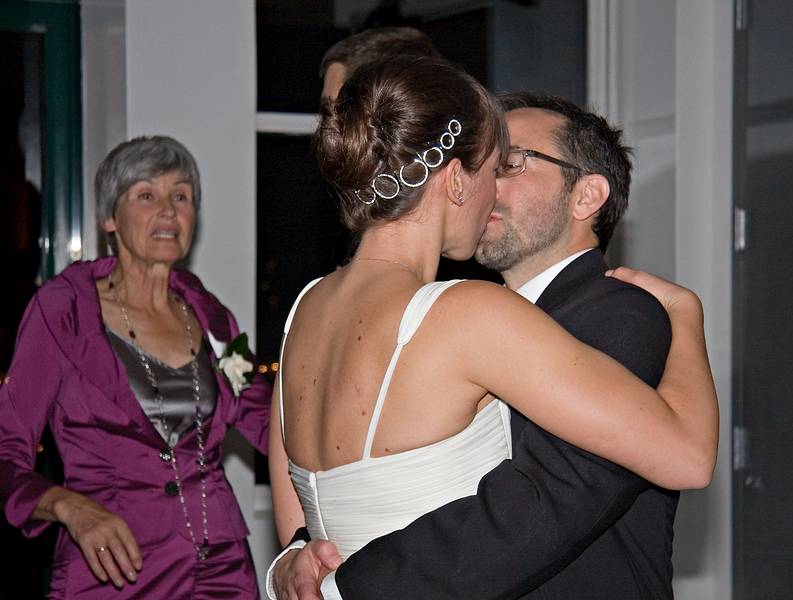 October 18, 2008 - Julian and Gisela's wedding, Brooklyn, New York.<br />Heidi, Gisela and Julian.