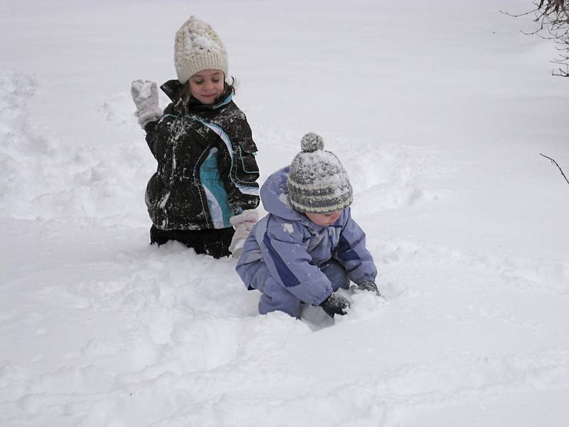 Jan. 11, 2009 - Merrimac, Massachusetts.<br />Miranda and Matthew playing in the new snow.
