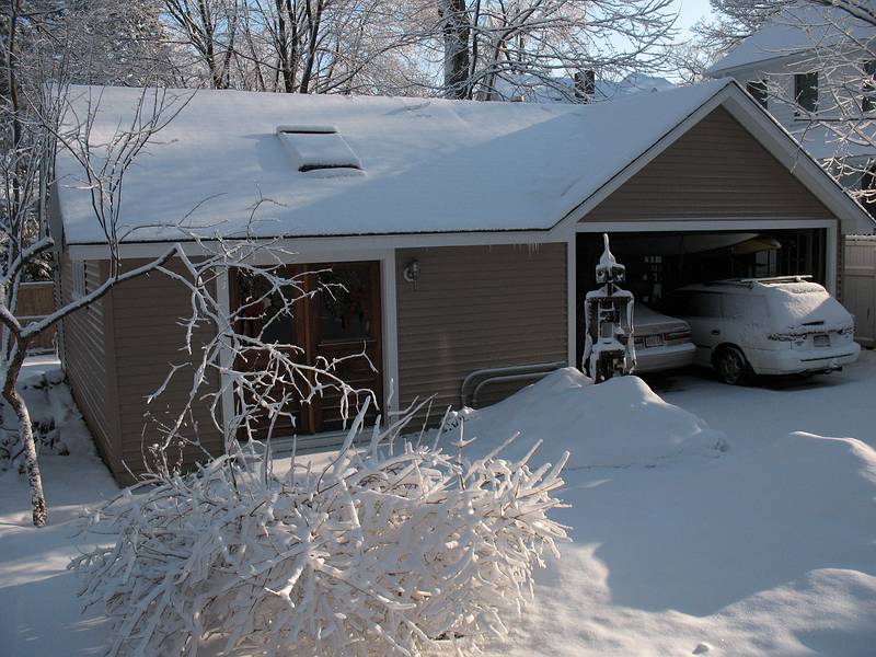 Feb. 21, 2009 - Merrimac, Massachusetts.<br />Around the house after a fresh overnight snowfall.