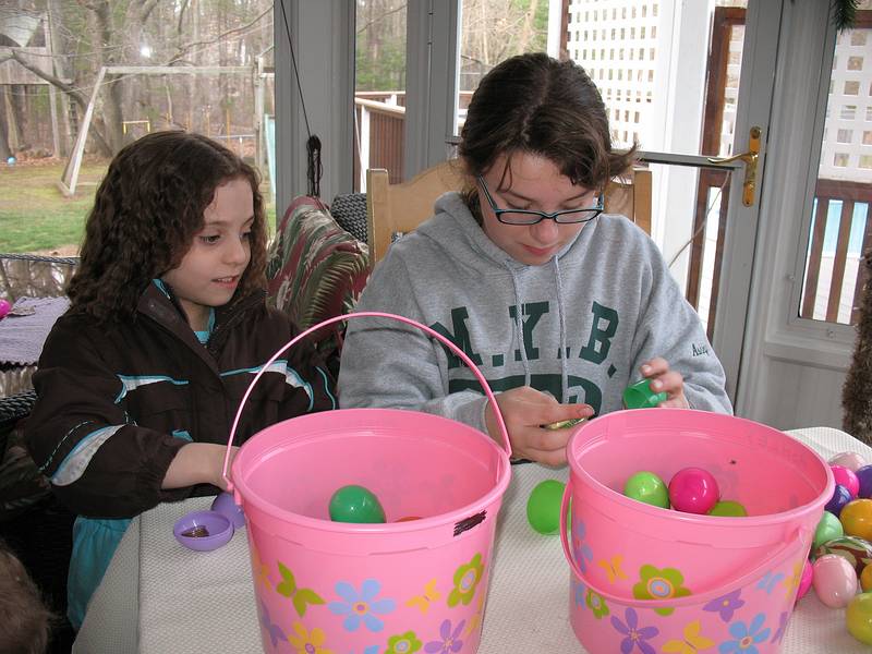 April 12, 2009 - At Tom and Kim's in South Hampton, New Hampshire.<br />Miranda and Ashley checking their eggs.