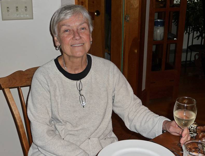 June 5, 2009 - Merrimac, Massachusetts.<br />Baiba and Ronnie arrived from Baltimore today.<br />Baiba.