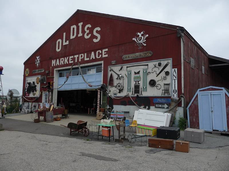 June 6, 2009 - Newburyport, Massachusetts.<br />The Oldies Marketplace.