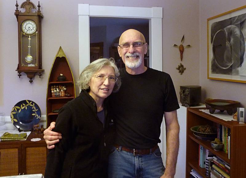June 30, 2009 - Merrimac, Massachusetts.<br />Joyce and fellow artist (and former Bell Labs engineer) Joe Landry.