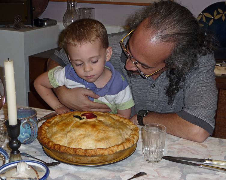 Sept. 9, 2009 - Merrimac, Massachusetts.<br />Matthew and Carl admiring Joyce's apple pie.