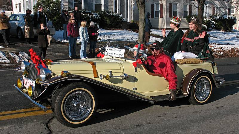 Dec. 6, 2009 - Santa Parade in Merrimac, Massachusetts.<br />Kyle Messier and Emily Teague, King and Queen of the Parade.