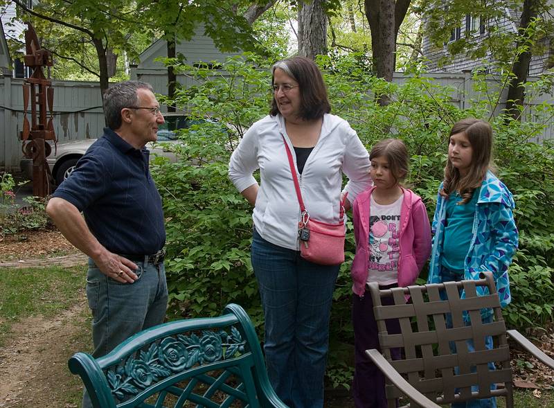 Michael, Christine and her daughters Fiona and Phoebe.<br />New England Sculptors Association gathering.<br />May 1, 2010 - Merrimac, Massachusetts.