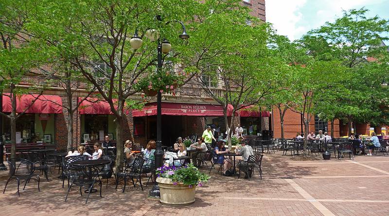 Market Street is a good place to look for lunch.<br />Centerway Square off Market Street.<br />June 23, 2010 - Corning, New York.