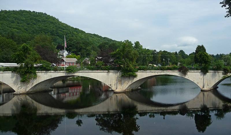 Bridge of Flowers over the Deerfield River.<br />August 3, 2010 - Shelburne Falls, Massachusetts.