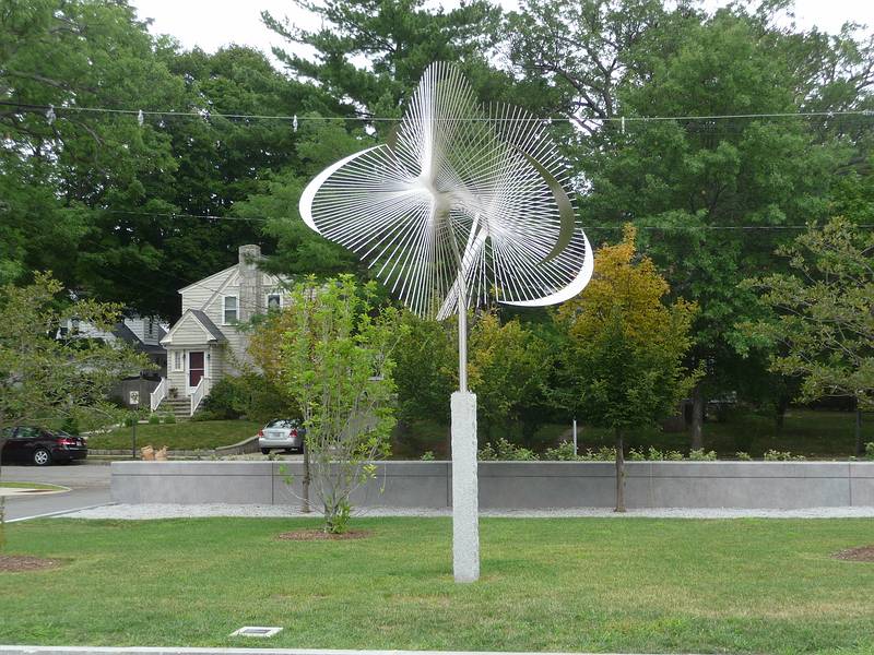 Kinetic sculpture by George Sherwood.<br />August 15, 2010 - Currier Museum of Art, Manchester, New Hampshire.