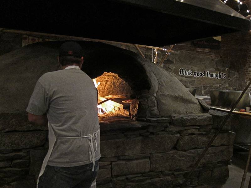 While Joyce was teaching at Middlesex Community Collega,<br />Baiba, Ronnie and I had dinner at the Flatbread Pizza.<br />Dec. 20, 2010 - Amesbury, Massachusetts.