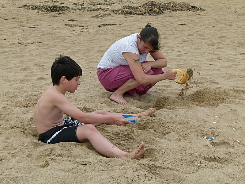 Gujn and Melody.<br />Off parking lot # 1.<br />June 17, 2011 - Parker River National Wildlife Refuge, Plum Island, Massachusetts.