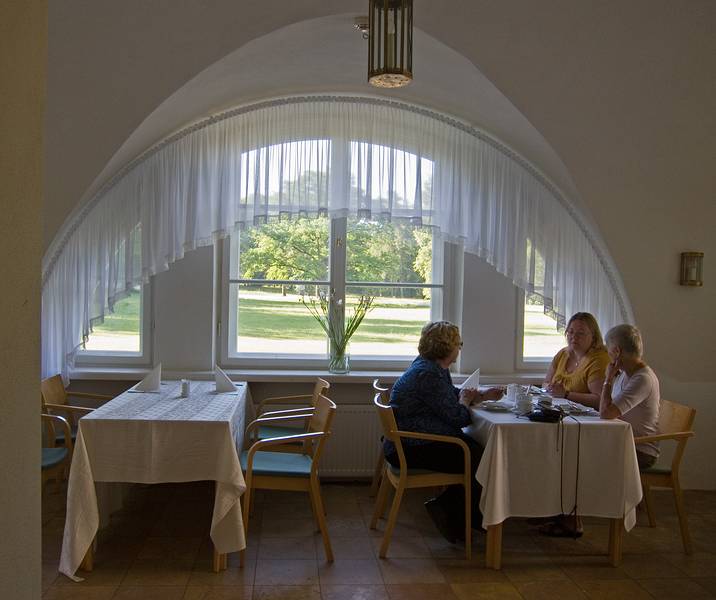 Carolyn, Linda, and Baiba at breakfast.<br />June 7, 2011 - Meotne, Latvia.