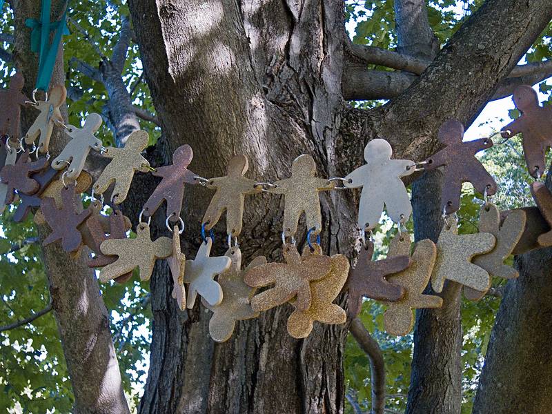 Bonnie Jean Malcolm: 'Diversity', wire and stoneware.<br />'Play', Outdoor Sculpture at Maudslay.<br />Sept. 10, 2011 - Maudslay State Park, Newburyport, Massachusetts.
