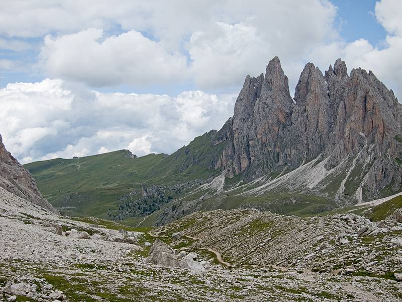 Looking back from where we came.<br />Hike from Seceda cable car terminal to Puez hut.<br />July 26, 2011 - NE of St. Ulrich/Ortisei, Italy.