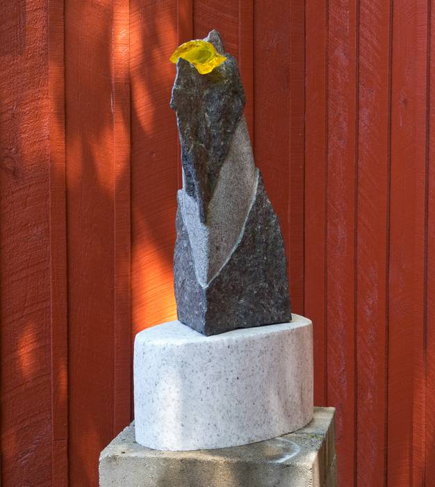 Sculpture by Toni Prien-Schultz.<br />May 19, 2012 - At the Barn Gallery in Ogunquit, Maine.