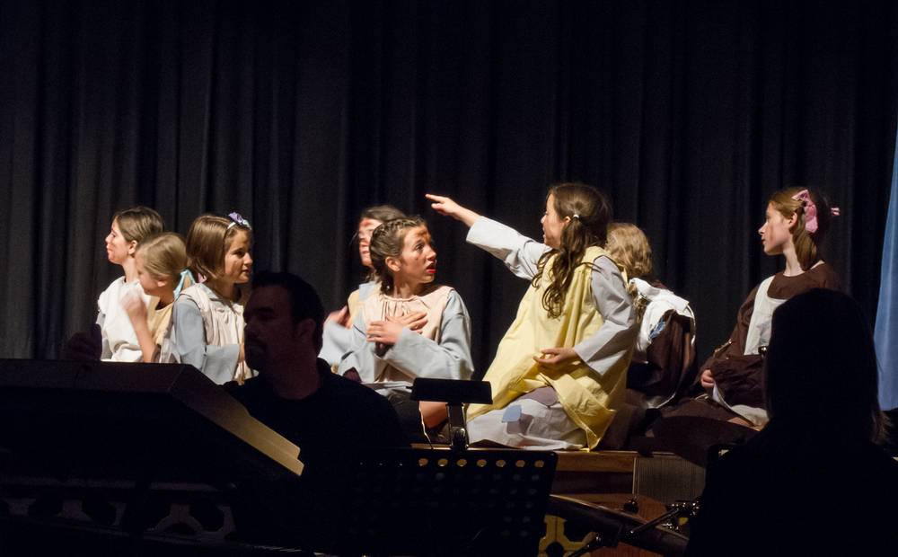 Miranda pointing.<br />Performance of Annie Jr.<br />Nov. 3, 2012 - Miscoe Hill School, Mendon, Massachusetts.