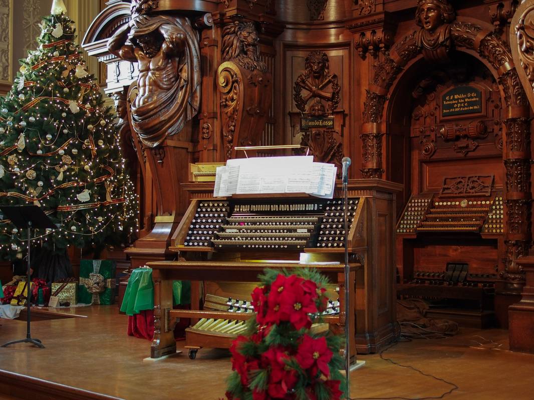 "A Merry Music Hall Christmas".<br />Dec. 9, 2012 - Methuen Memorial Music Hall, Methuen, Massachusetts.