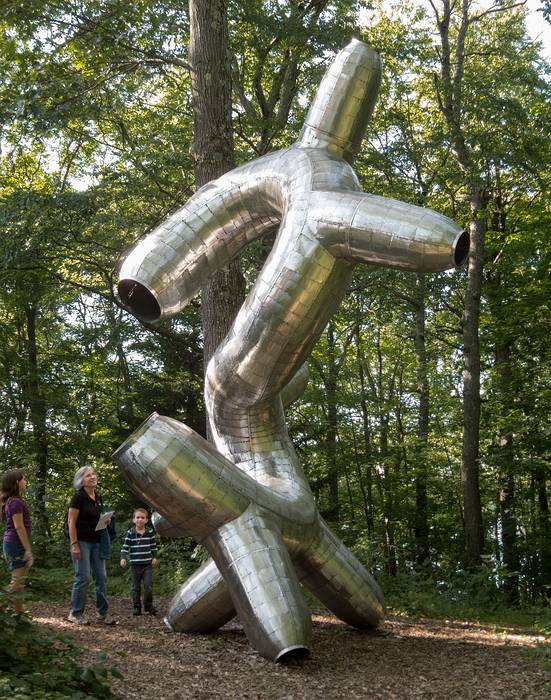 Miranda, Joyce, Matthew.<br />Michael Hansel: 'Reflex', stainless steel.<br />August 24, 2013 - DeCordova Museum, Lincoln, Massachusetts.