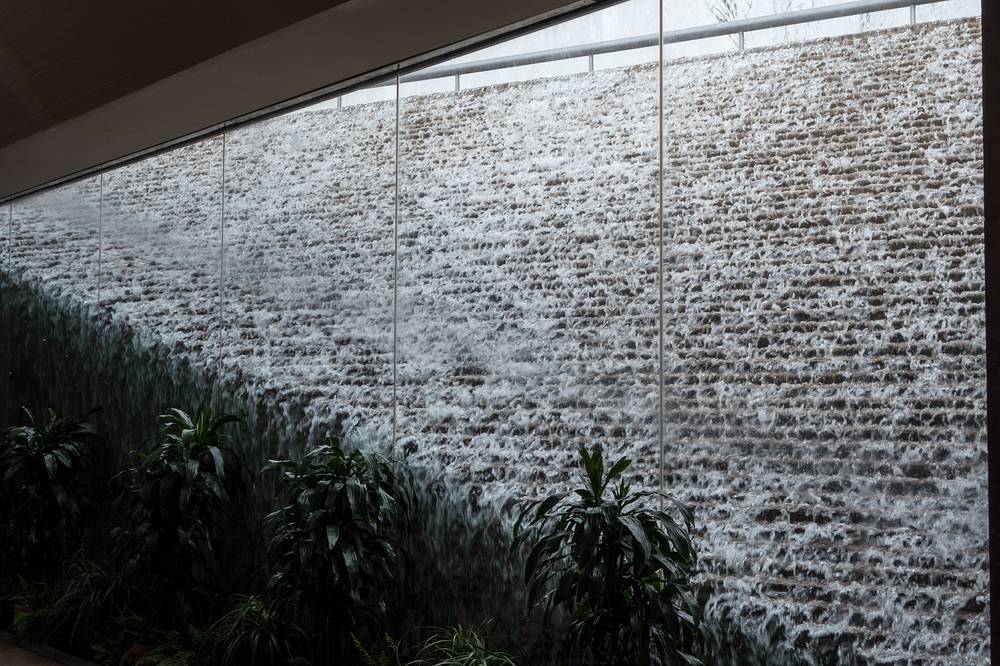 Waterfall in the concourse.<br />March 28, 2014 - National Gallery of Art in Washington, DC.