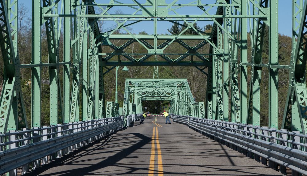 Bridge almost in place for traffic.<br />May 17, 2014 - Rocks Village, Haverhill, Massachusetts.