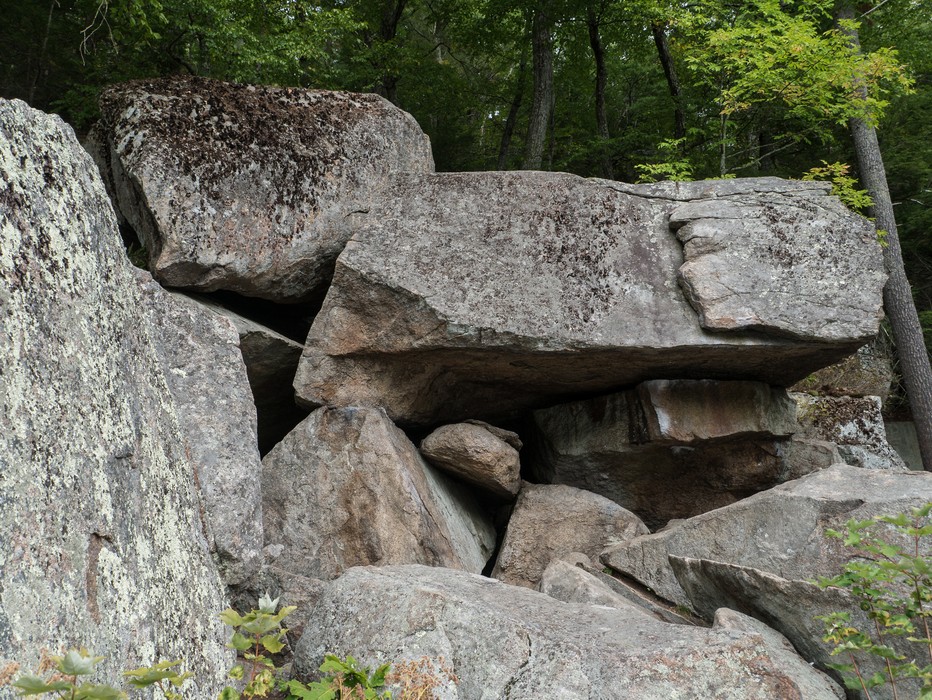 A six mile hike with Joyce.<br />Sep. 25, 2015 - Pawtuckaway State Park, Nottingham, New Hampshire.