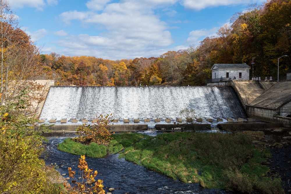 Dam and fall foliage.<br />Oct. 30, 2015 - Lake Roland Park, Towson, Maryland.