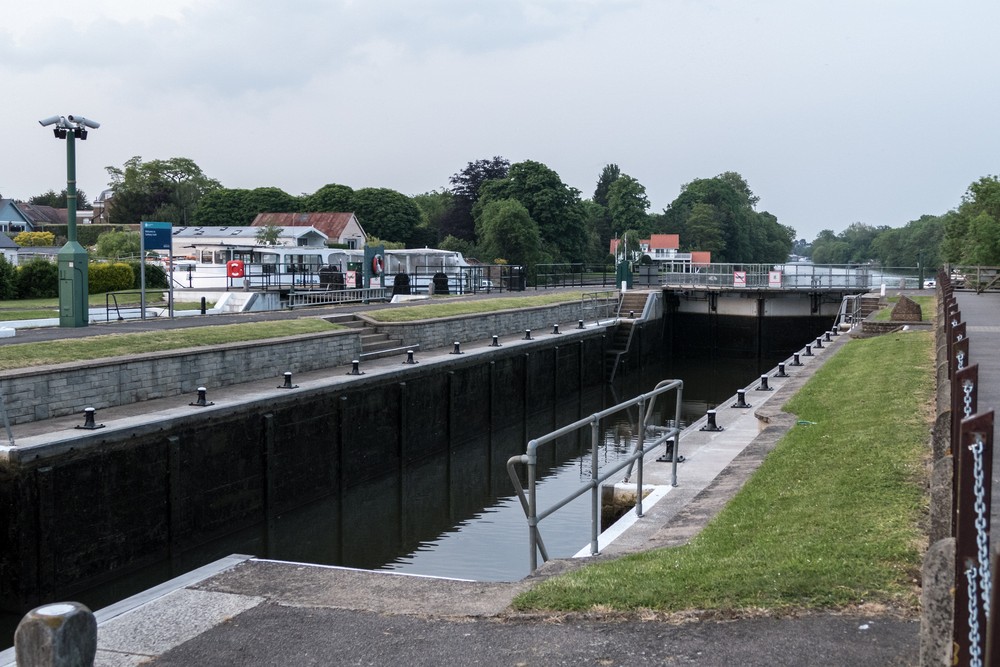 Sunbury locks.<br />May 28, 2016 - Walton-on-Thames, Surray, UK.