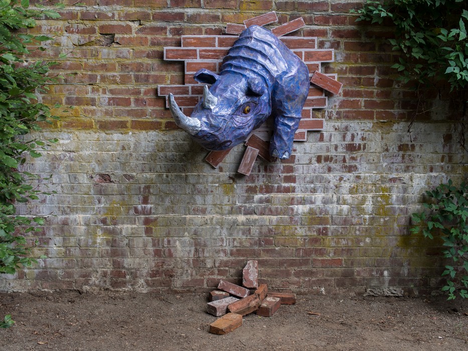 Gerry and Kate Zwick: Within These Walls.<br />Outdoor Sculpture Show.<br />Sep. 10, 2016 - Maudlay State Park, Newburyport, Massachusetts.