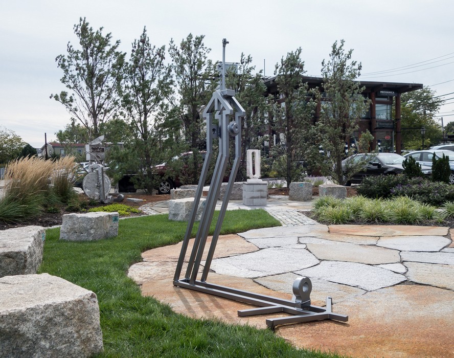 Installation of Joyce's sculpture at the Newburyport Art Association's sculpture garden.<br />Sept. 21, 2017 - Newburyport, Massachusetts.