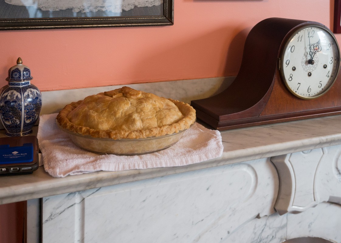 Joyce's apple pie on the mantle.<br />Thanksgiving dinner.<br />Nov. 23, 2017 - At Paul and Norma's in Tewksbury, Massachusetts.