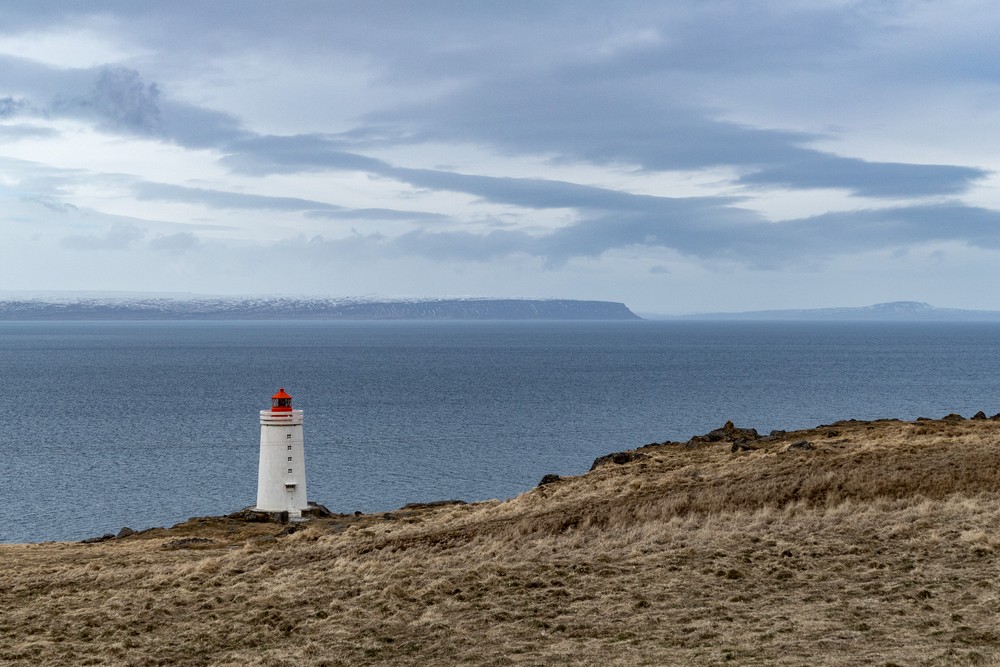 A lighthouse on the west side.<br />April 18, 2017 - West shore of Vatnsnes Peninsula, Iceland.