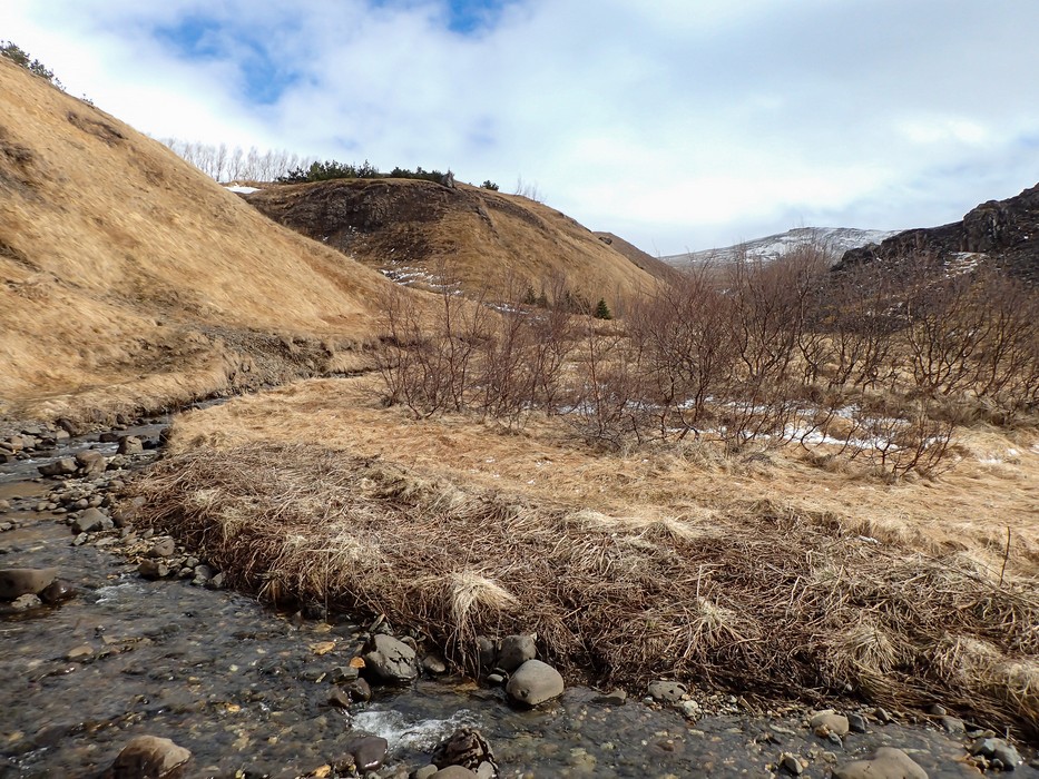 A second hike along the Syðri-Hvammsá.<br />April 20, 2017 - Hvammstangi, Iceland.