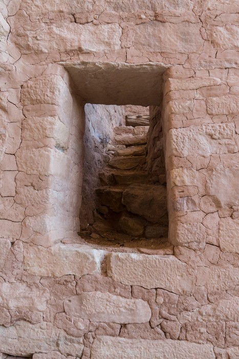 Ranger guided tour of Long Huose.<br />Aug. 16, 2017 - Mesa Verde National Park, Colorado.
