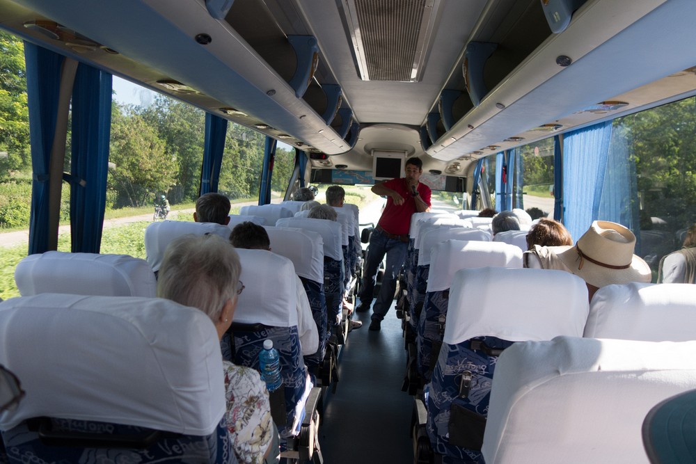 Osmar answering one of thousands of questions thrown at him.<br />Oct. 31, 2016 - Guantanamo, Cuba.