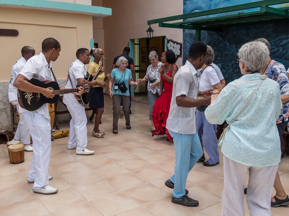 Joyce and Road Scholars.<br />At the casa del Chang�i.<br />Oct. 31, 2016 - Guantanamo, Cuba.