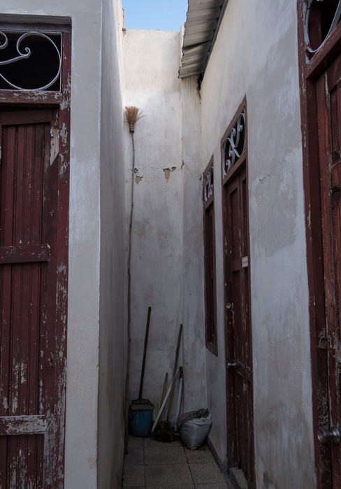 Tools to keep the school clean.<br />"Lauro Fuentes" Community Music School <br />Nov. 1, 2016 - Santiago de Cuba.