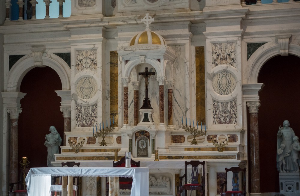 Altar of Our Lady of Charity Basilica.<br />Nov. 2, 2016 - El Cobre, Cuba.