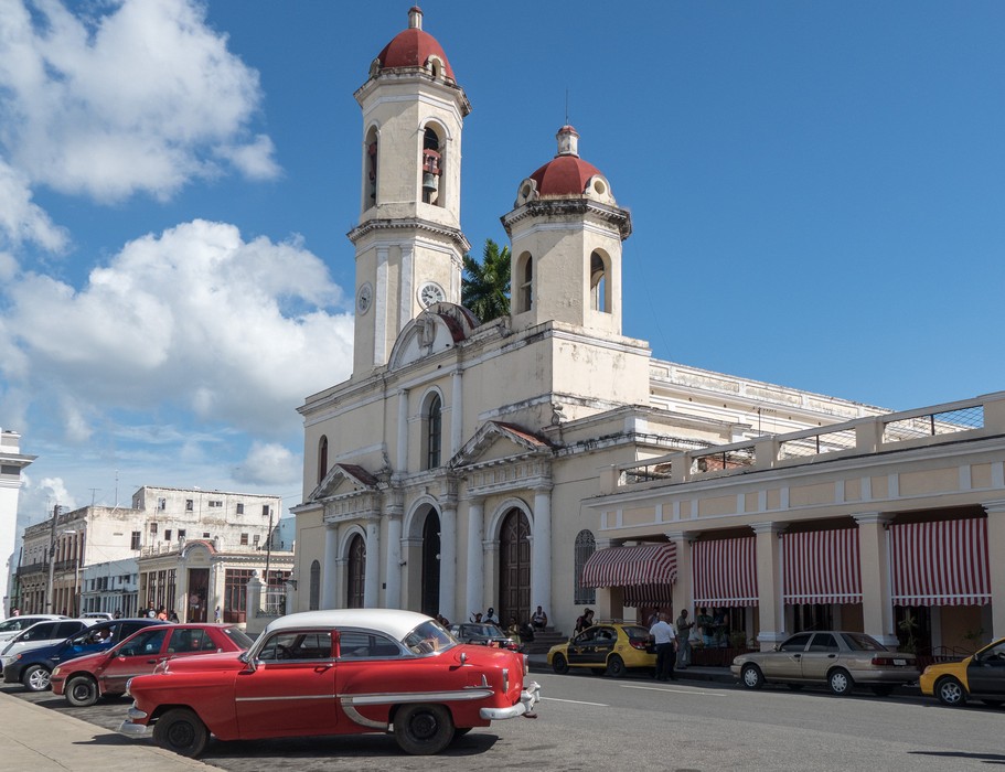 Catedral de la Purisima Concepcion.<br />Nov. 6, 2016 - Plaza de Armas,  Cienfuegos, Cuba.