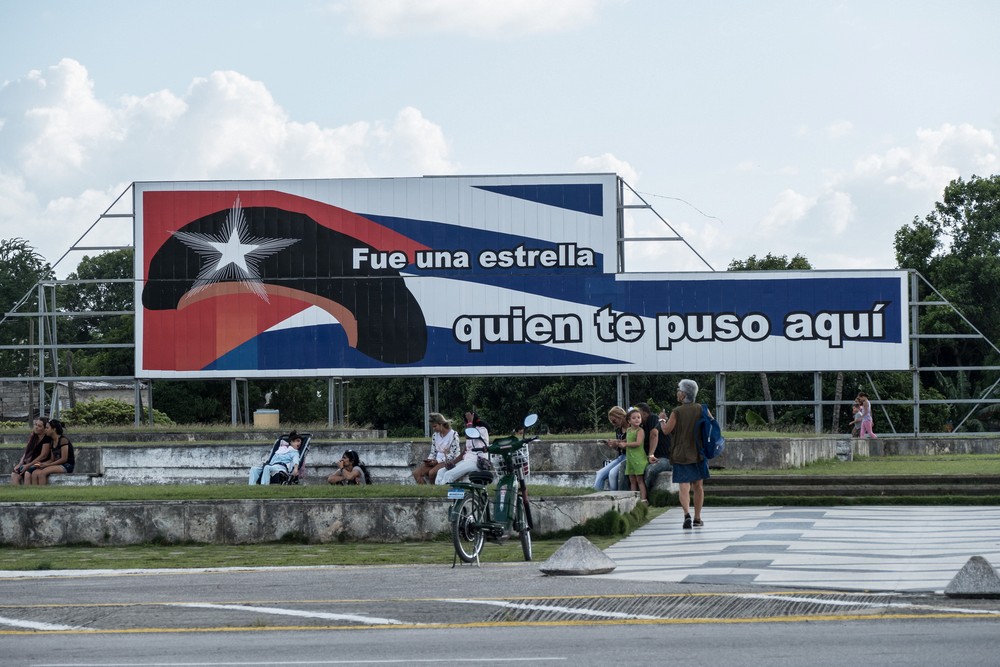 "It was a star that put you here".<br />Che Guevara Mausoleum.<br />Nov. 6, 2016 - Santa Clara, Cuba.