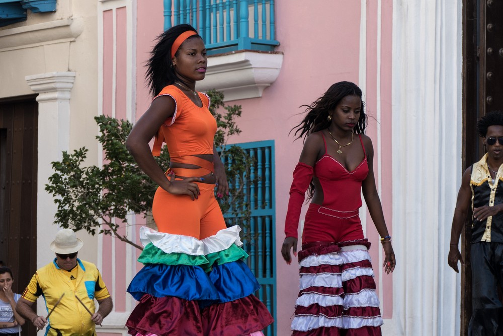 The stilt dancers arriving at San Francisco Square.<br />Nov. 10, 2016 - Havana, Cuba.
