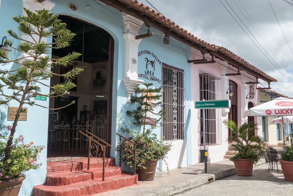 Sculptor Martha Jimenez's studio and gallery.<br />Nov. 3, 2016 - Camag�ey, Cuba.